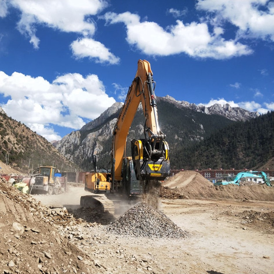 MB CRUSHER BF 70.2 S4 - Кофа за Верижен багер: снимка 4 MB CRUSHER BF 70.2 S4 - Кофа за Верижен багер: снимка 4