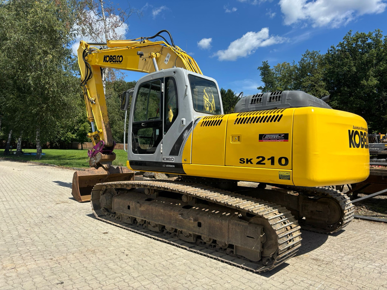 NEW HOLLAND Kobelco E 215 B - Верижен багер: снимка 5 NEW HOLLAND Kobelco E 215 B - Верижен багер: снимка 5