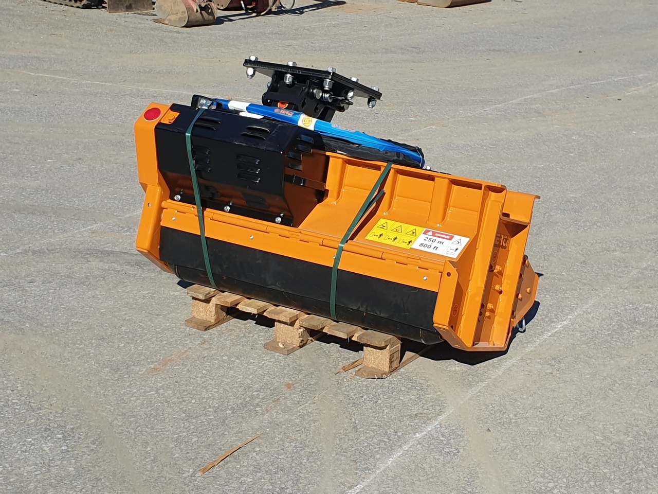 BERTI PARK/SB 110 - Hydraulic mulching head - Прикачен инвентар за Багер: снимка 4 BERTI PARK/SB 110 - Hydraulic mulching head - Прикачен инвентар за Багер: снимка 4