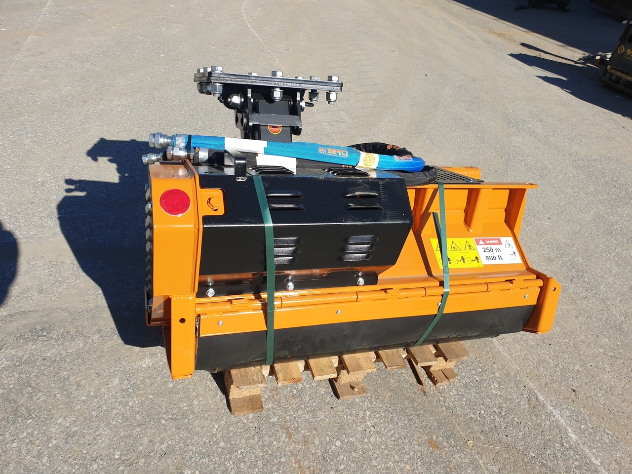 BERTI PARK/SB 110 - Hydraulic mulching head - Прикачен инвентар за Багер: снимка 3 BERTI PARK/SB 110 - Hydraulic mulching head - Прикачен инвентар за Багер: снимка 3
