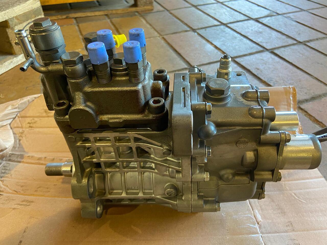 YANMAR Injection pump 4TNV98 - Резервни части за Строителна техника: снимка 1 YANMAR Injection pump 4TNV98 - Резервни части за Строителна техника: снимка 1
