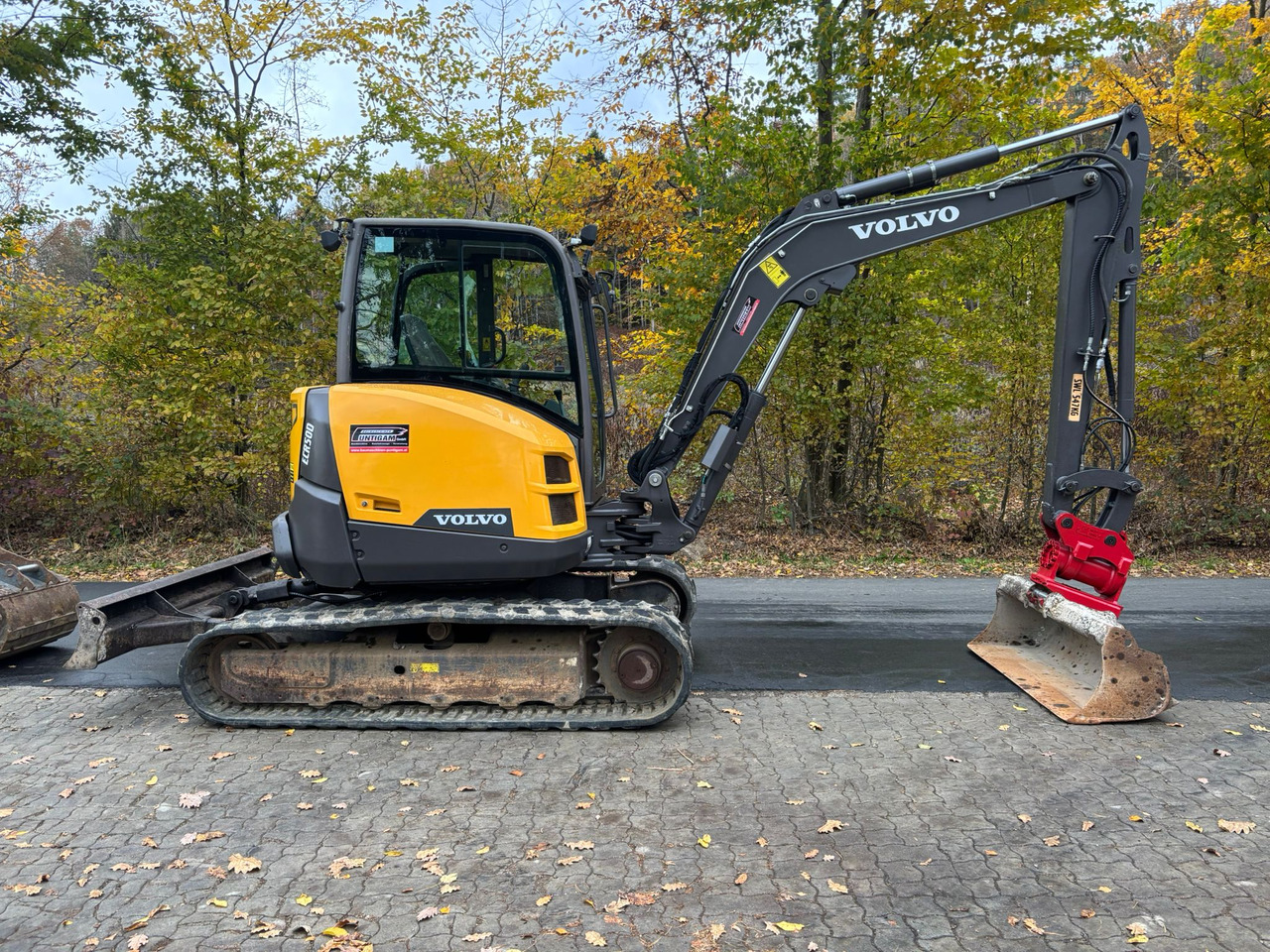 VOLVO ECR 50 D - Мини багер: снимка 2 VOLVO ECR 50 D - Мини багер: снимка 2