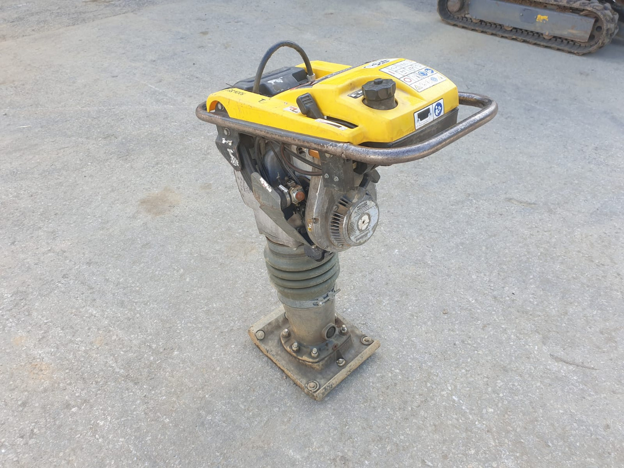WACKER Neuson BS 60-2 - Виброплоча: снимка 2 WACKER Neuson BS 60-2 - Виброплоча: снимка 2