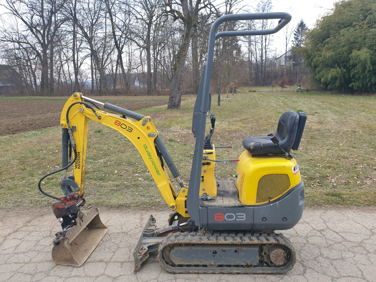 Wacker Neuson 803 - Мини багер: снимка 1 Wacker Neuson 803 - Мини багер: снимка 1