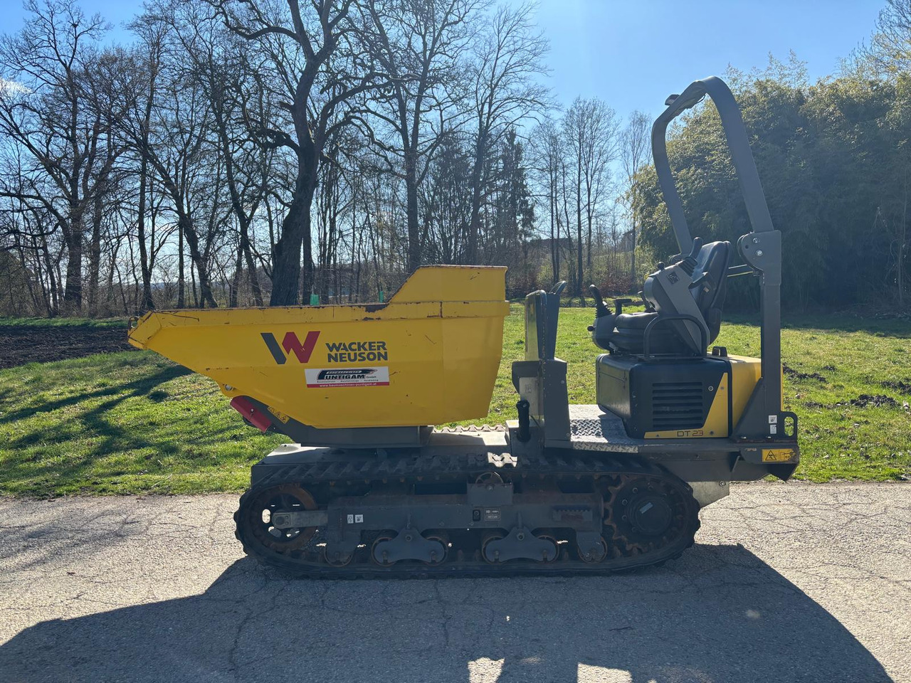 Wacker Neuson DT 23 - Верижен самосвал: снимка 1 Wacker Neuson DT 23 - Верижен самосвал: снимка 1