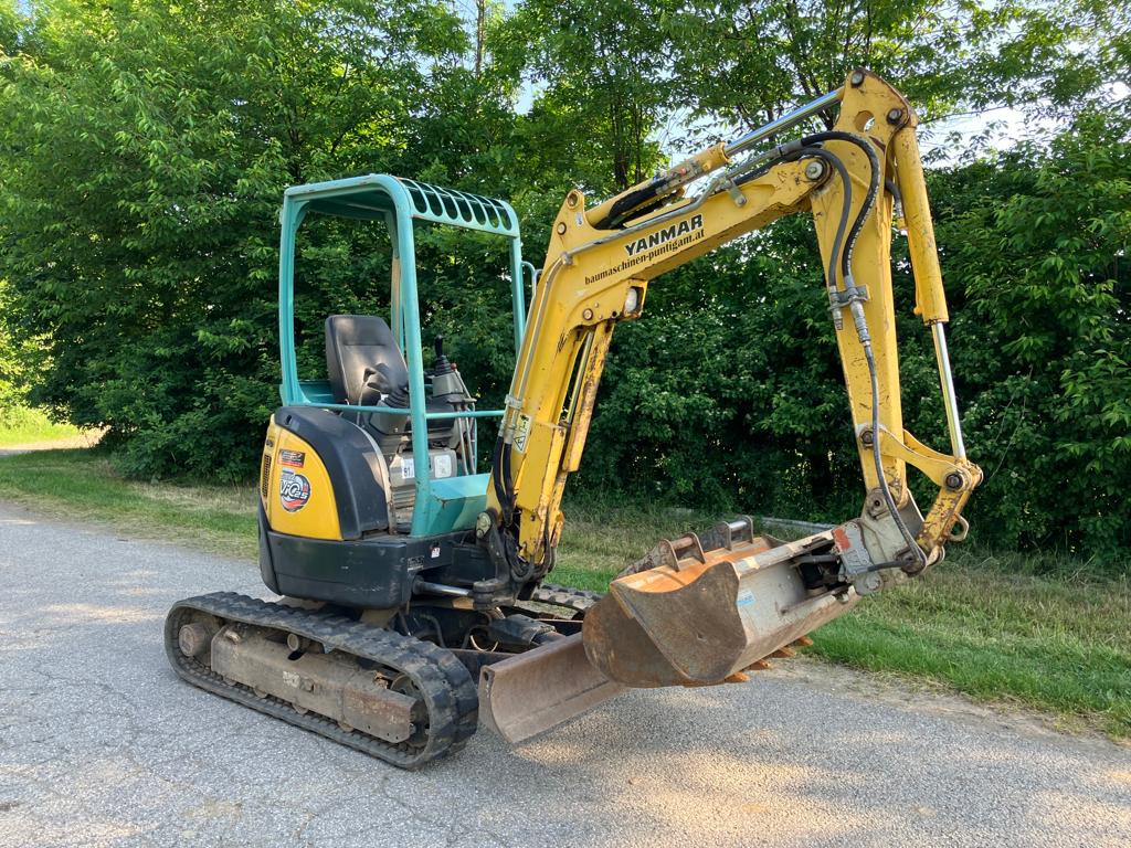 YANMAR VIO 25-4 - Мини багер: снимка 4 YANMAR VIO 25-4 - Мини багер: снимка 4