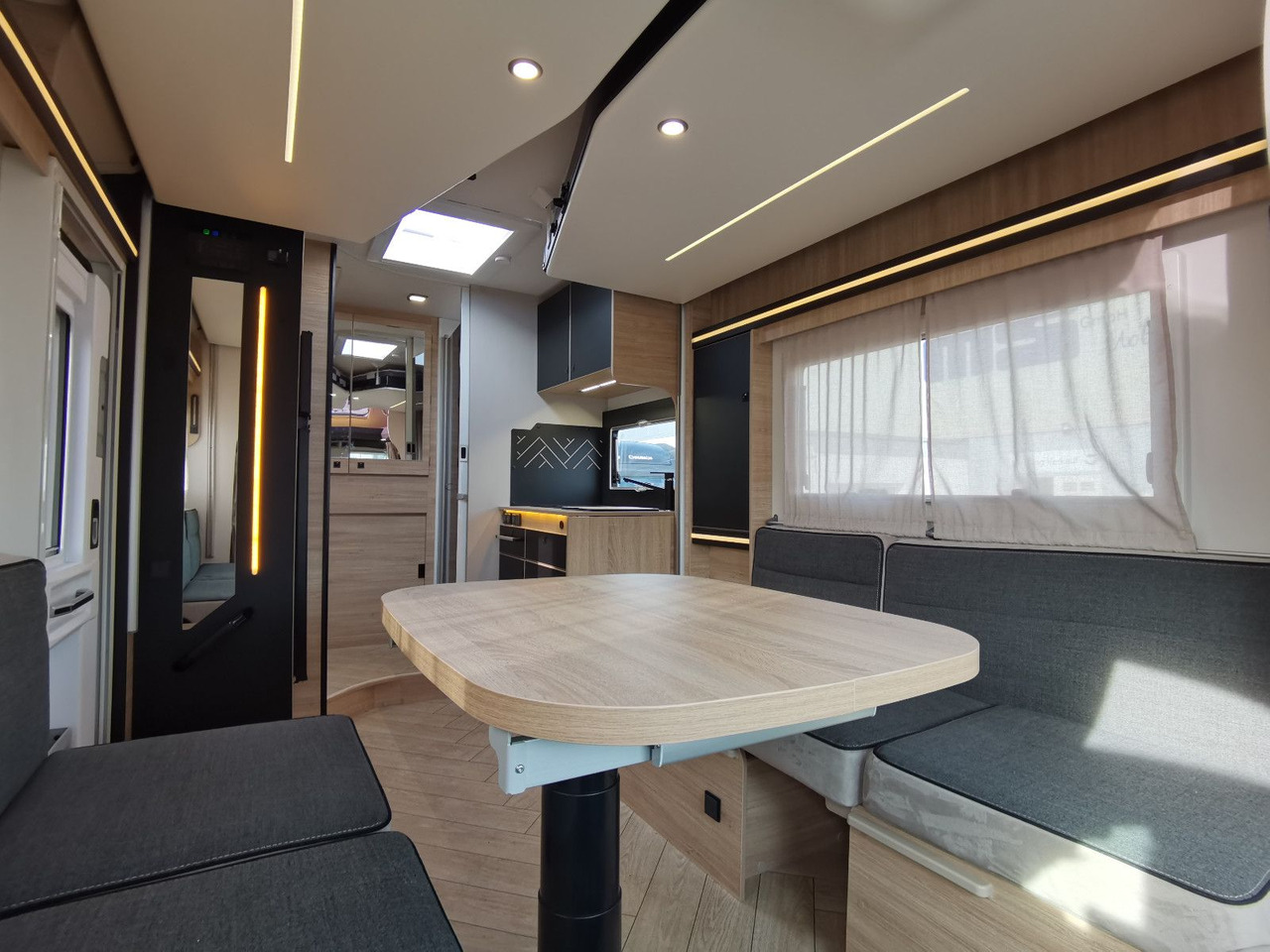 Chausson 630 TITANIUM / MODELL 2026 / EINZELHUBBETTEN - Полуинтегриран кемпер: снимка 5 Chausson 630 TITANIUM / MODELL 2026 / EINZELHUBBETTEN - Полуинтегриран кемпер: снимка 5