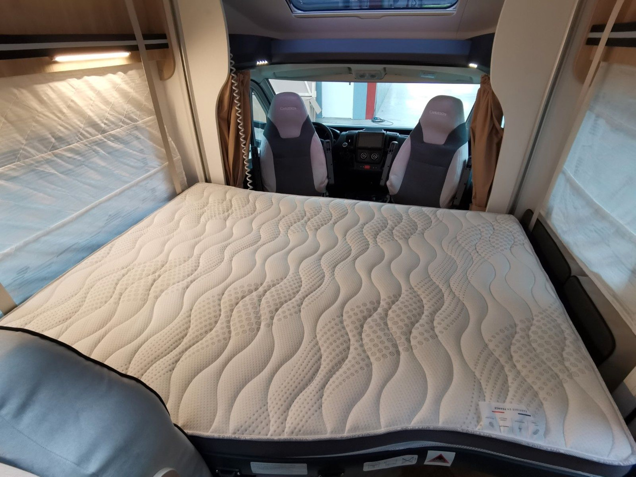 Полуинтегриран кемпер Chausson 724 ETAPE - LINE /140PS /ZUBEHÖR & CONNECT PAKET: снимка 18