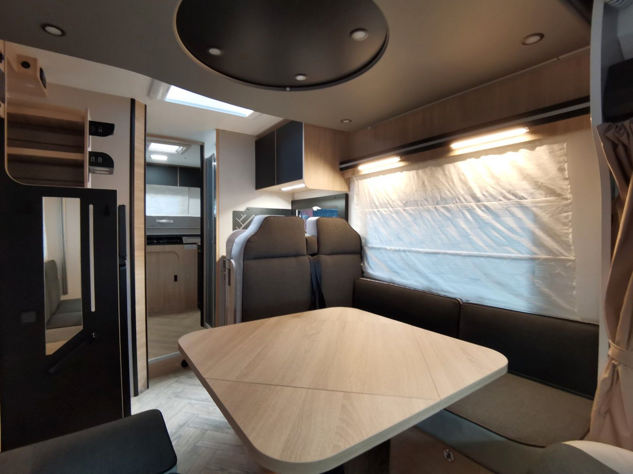 Полуинтегриран кемпер Chausson 724 ETAPE - LINE /140PS /ZUBEHÖR & CONNECT PAKET: снимка 14
