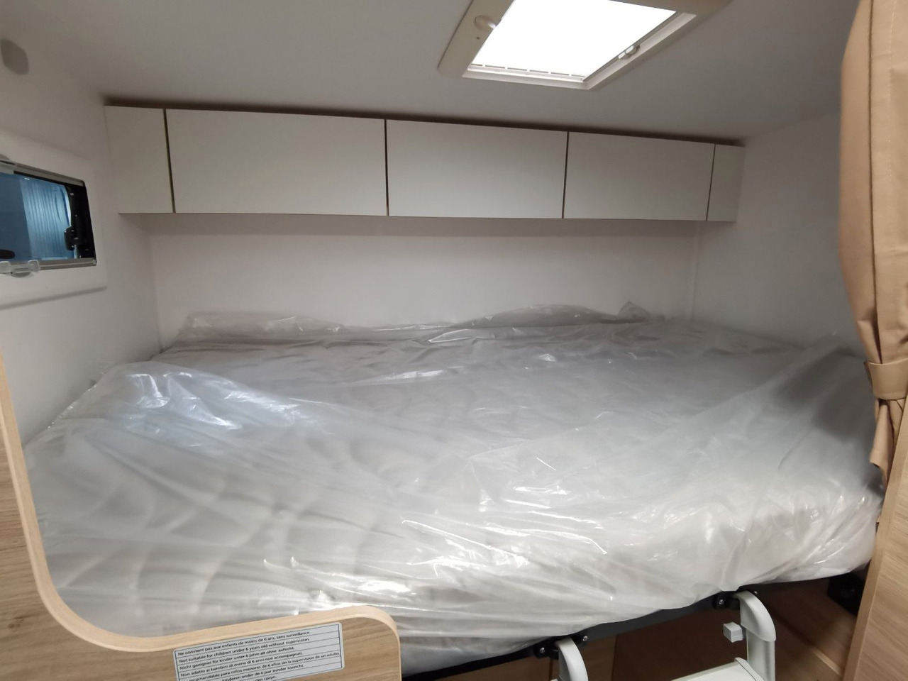 Алковен кемпер Chausson C 514 / 140PS / ARCTIC & ZUBEHÖR - PAKET / 5.99M: снимка 19