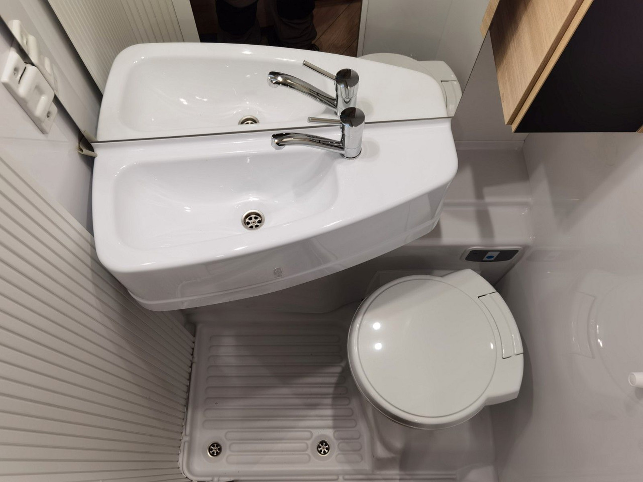 Лизинг на  Chausson S 697 SPORT LINE / - 2026 - / EINZELBETTEN Chausson S 697 SPORT LINE / - 2026 - / EINZELBETTEN: снимка 22