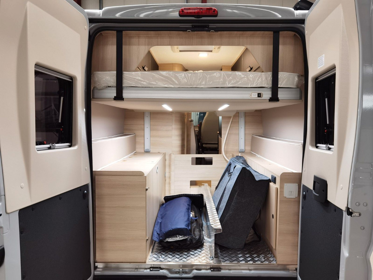 Кемпер ван Chausson V690 SPORT LINE / -2026- / XXL-HUBBETT E-BIKE GA: снимка 12 Кемпер ван Chausson V690 SPORT LINE / -2026- / XXL-HUBBETT E-BIKE GA: снимка 12