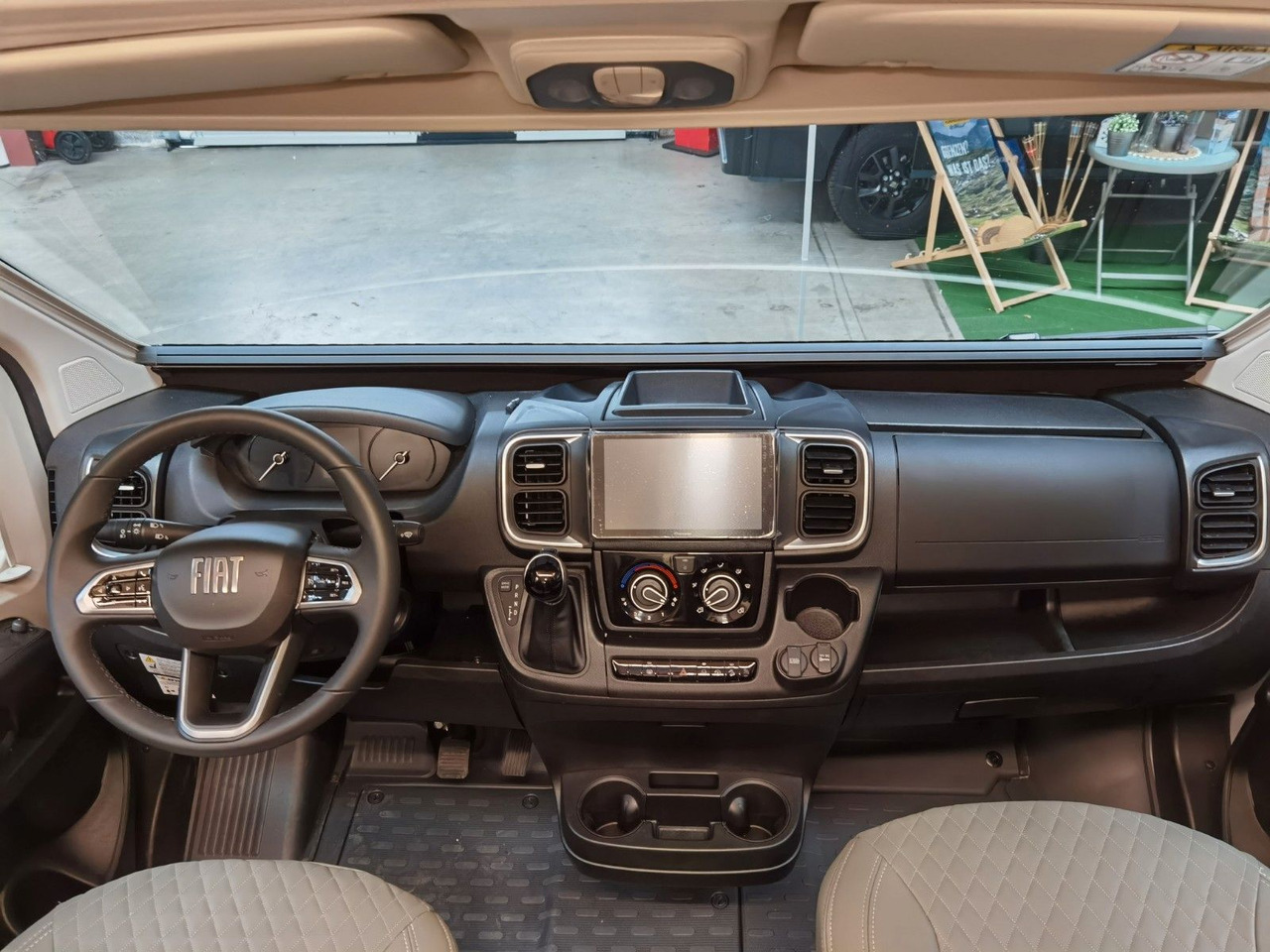 Кемпер ван Chausson V690 SPORT LINE / -2026- / XXL-HUBBETT E-BIKE GA: снимка 13 Кемпер ван Chausson V690 SPORT LINE / -2026- / XXL-HUBBETT E-BIKE GA: снимка 13