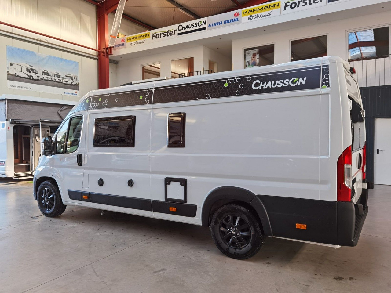 Chausson V697 FIRST LINE / -2025- / 140PS / EINZELBETTEN - Кемпер ван: снимка 5 Chausson V697 FIRST LINE / -2025- / 140PS / EINZELBETTEN - Кемпер ван: снимка 5