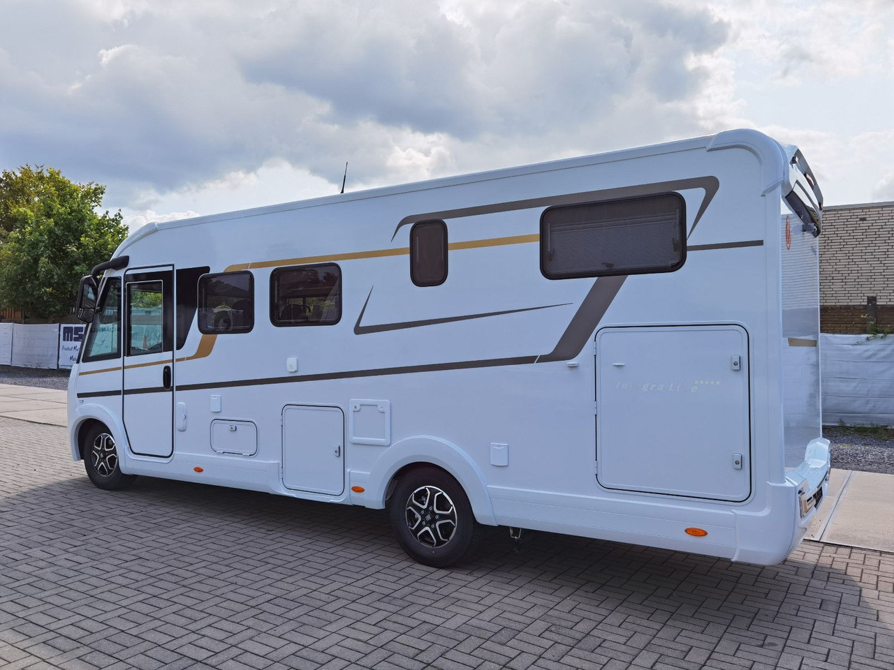 Eura Mobil INTEGRA LINE 720 EF - MOD. 2025 /180 PS/9G.AUTOM - Интегриран кемпер: снимка 5 Eura Mobil INTEGRA LINE 720 EF - MOD. 2025 /180 PS/9G.AUTOM - Интегриран кемпер: снимка 5