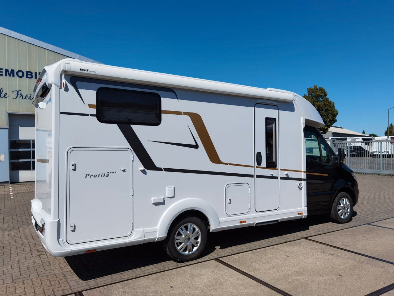 Eura Mobil PROFILA T 696 EB /-2025-/ S-PAKET / EINZELBETTEN - Полуинтегриран кемпер: снимка 4 Eura Mobil PROFILA T 696 EB /-2025-/ S-PAKET / EINZELBETTEN - Полуинтегриран кемпер: снимка 4