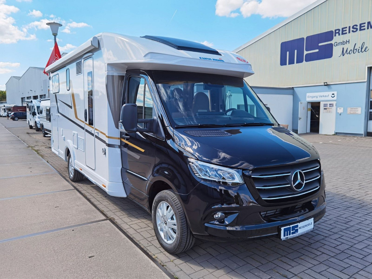 Полуинтегриран кемпер Eura Mobil PROFILA T 726 EB - MODELL 2025 -MONDIAL PLUS & S: снимка 9 Полуинтегриран кемпер Eura Mobil PROFILA T 726 EB - MODELL 2025 -MONDIAL PLUS & S: снимка 9