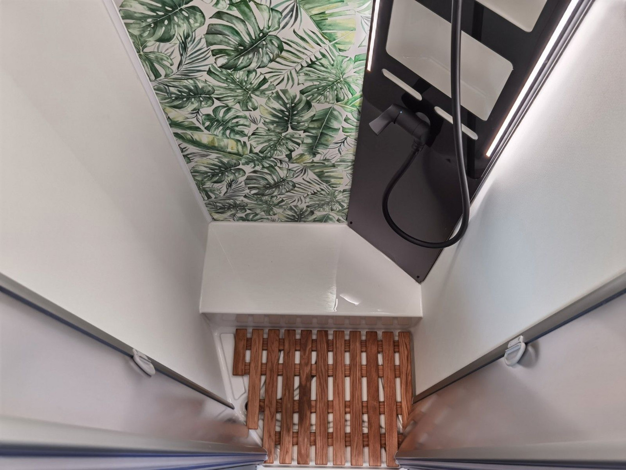 Полуинтегриран кемпер Eura Mobil PROFILA T 726 EB - MODELL 2025 -MONDIAL PLUS & S: снимка 23 Полуинтегриран кемпер Eura Mobil PROFILA T 726 EB - MODELL 2025 -MONDIAL PLUS & S: снимка 23