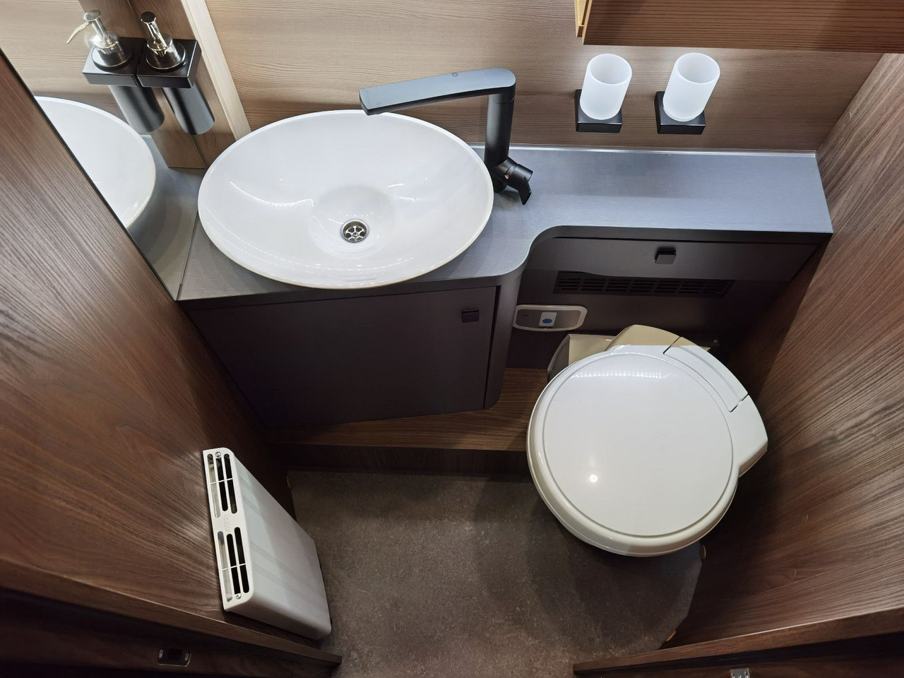 Полуинтегриран кемпер Eura Mobil PROFILA T 726 EF /-2025-/ MONDIAL PLUS & S-PAKET: снимка 23