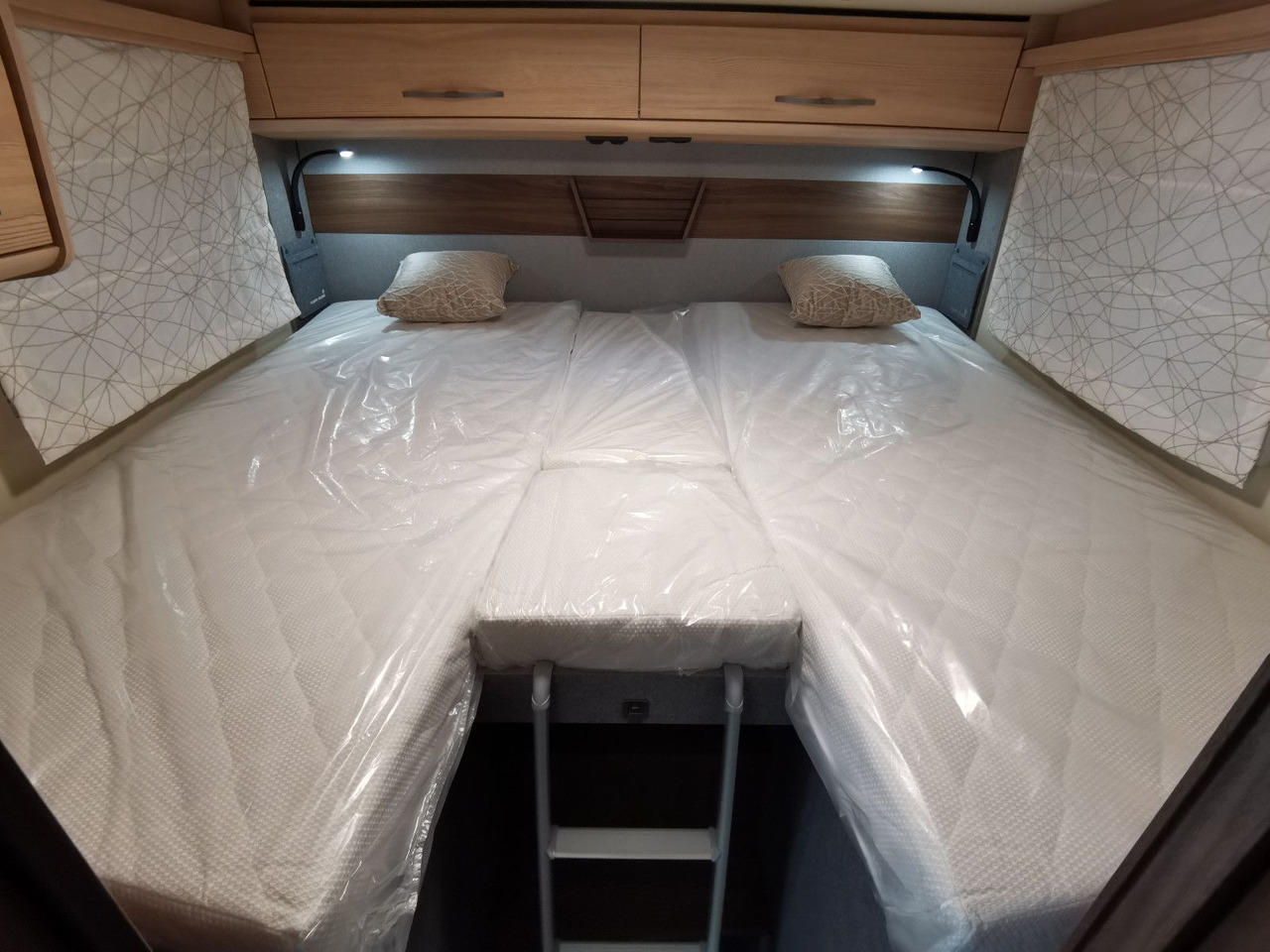 Полуинтегриран кемпер Eura Mobil PROFILA T 726 EF /-2025-/ MONDIAL PLUS & S-PAKET: снимка 22