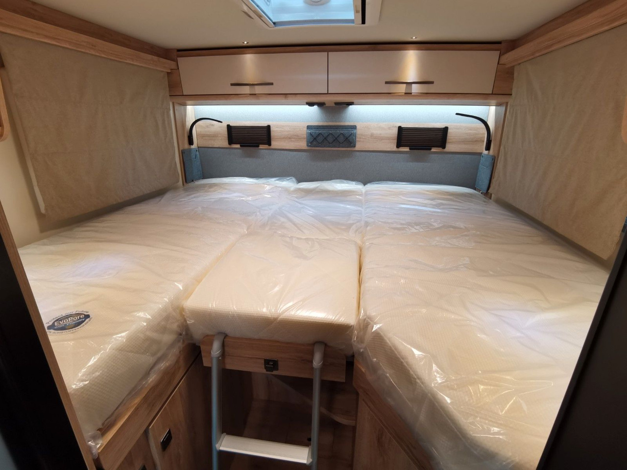 Полуинтегриран кемпер Eura Mobil XTURA 686 EF / - 2025 - / 4x4 - FERNREISEMOBIL: снимка 24