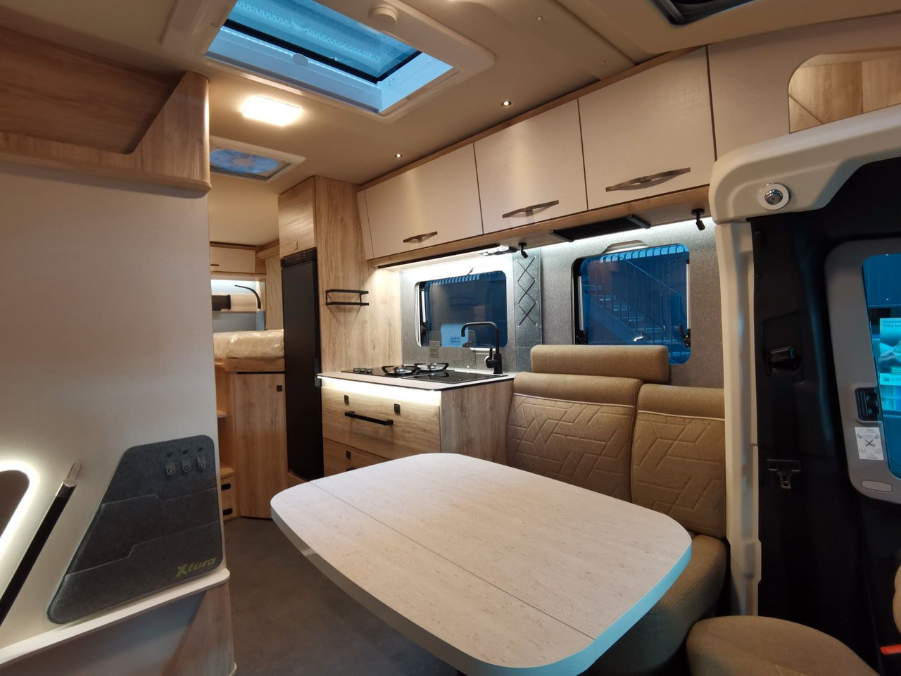 Полуинтегриран кемпер Eura Mobil XTURA 686 EF / - 2025 - / 4x4 - FERNREISEMOBIL: снимка 18