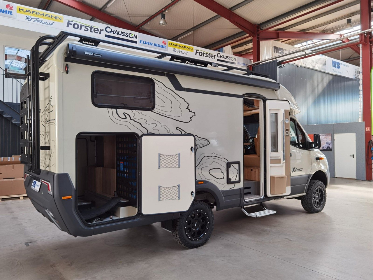 Полуинтегриран кемпер Eura Mobil XTURA 686 EF / - 2025 - / 4x4 - FERNREISEMOBIL: снимка 13