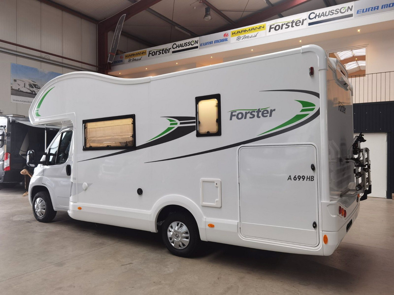 Forster A 699 HB /140PS / VB - ZUBEHÖR-PAKET/ 6x SITZP. - Алковен кемпер: снимка 5 Forster A 699 HB /140PS / VB - ZUBEHÖR-PAKET/ 6x SITZP. - Алковен кемпер: снимка 5