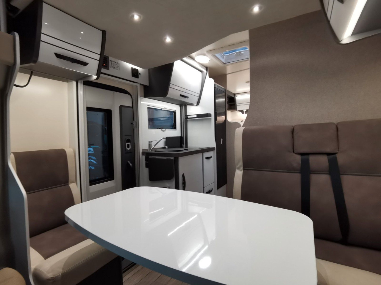 Полуинтегриран кемпер Forster T 699 EB / 2025 / 140PS/ EINZELBETTEN & HUBBETT: снимка 14