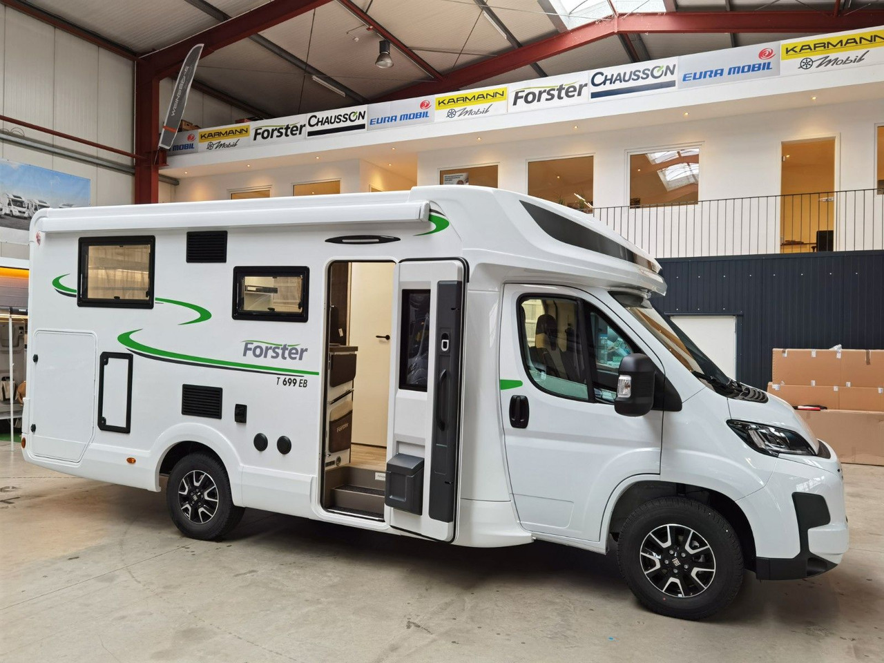 Полуинтегриран кемпер Forster T 699 EB / 2025 / 140PS/ EINZELBETTEN & HUBBETT: снимка 8