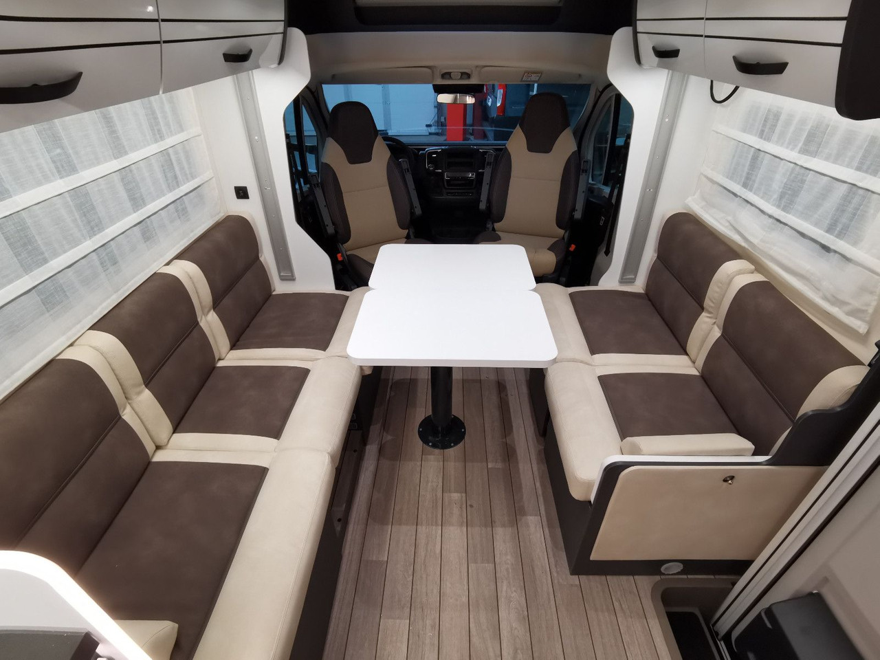 Полуинтегриран кемпер Forster T 699 LF /-MODELL 2025- / XXL- HUBBETT & RAUMBAD: снимка 13