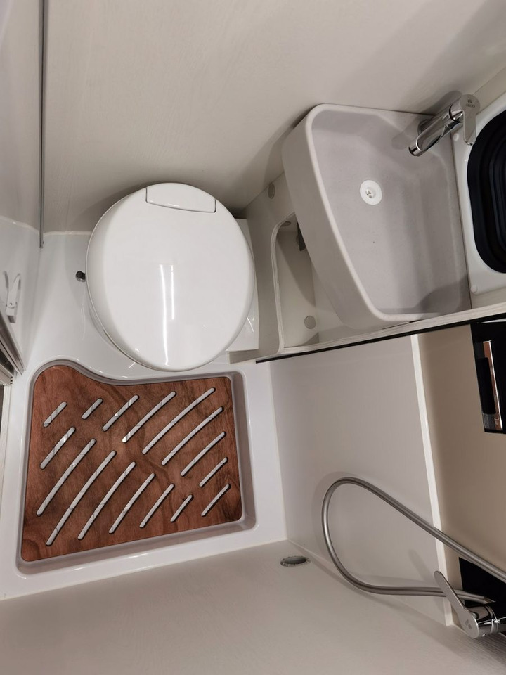 Кемпер ван Karmann DAVIS 630 LIFESTYLE /- 2026- / XXL-HUBBETT-BIKE.: снимка 22