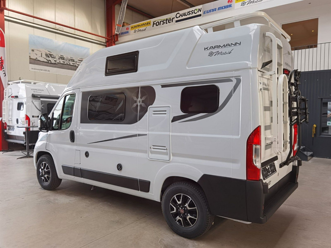 Karmann DEXTER 550 / 140PS / CONCEPT - PAKET & HUBBETT - Кемпер ван: снимка 5 Karmann DEXTER 550 / 140PS / CONCEPT - PAKET & HUBBETT - Кемпер ван: снимка 5