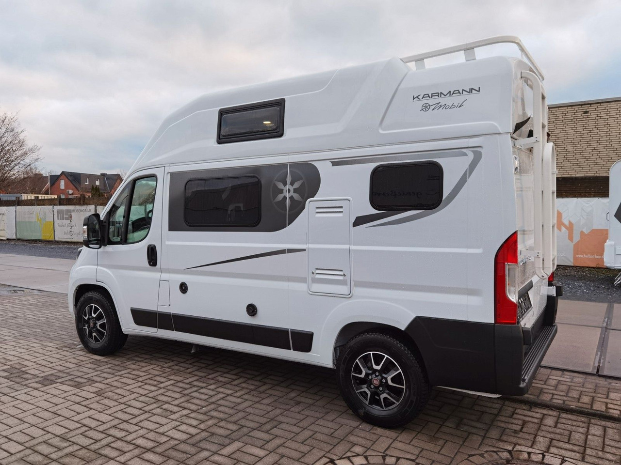 Karmann DEXTER 550 / 140PS / CONCEPT - PAKET & HUBBETT Karmann DEXTER 550 / 140PS / CONCEPT - PAKET & HUBBETT - Кемпер ван: снимка 5 Karmann DEXTER 550 / 140PS / CONCEPT - PAKET & HUBBETT Karmann DEXTER 550 / 140PS / CONCEPT - PAKET & HUBBETT - Кемпер ван: снимка 5