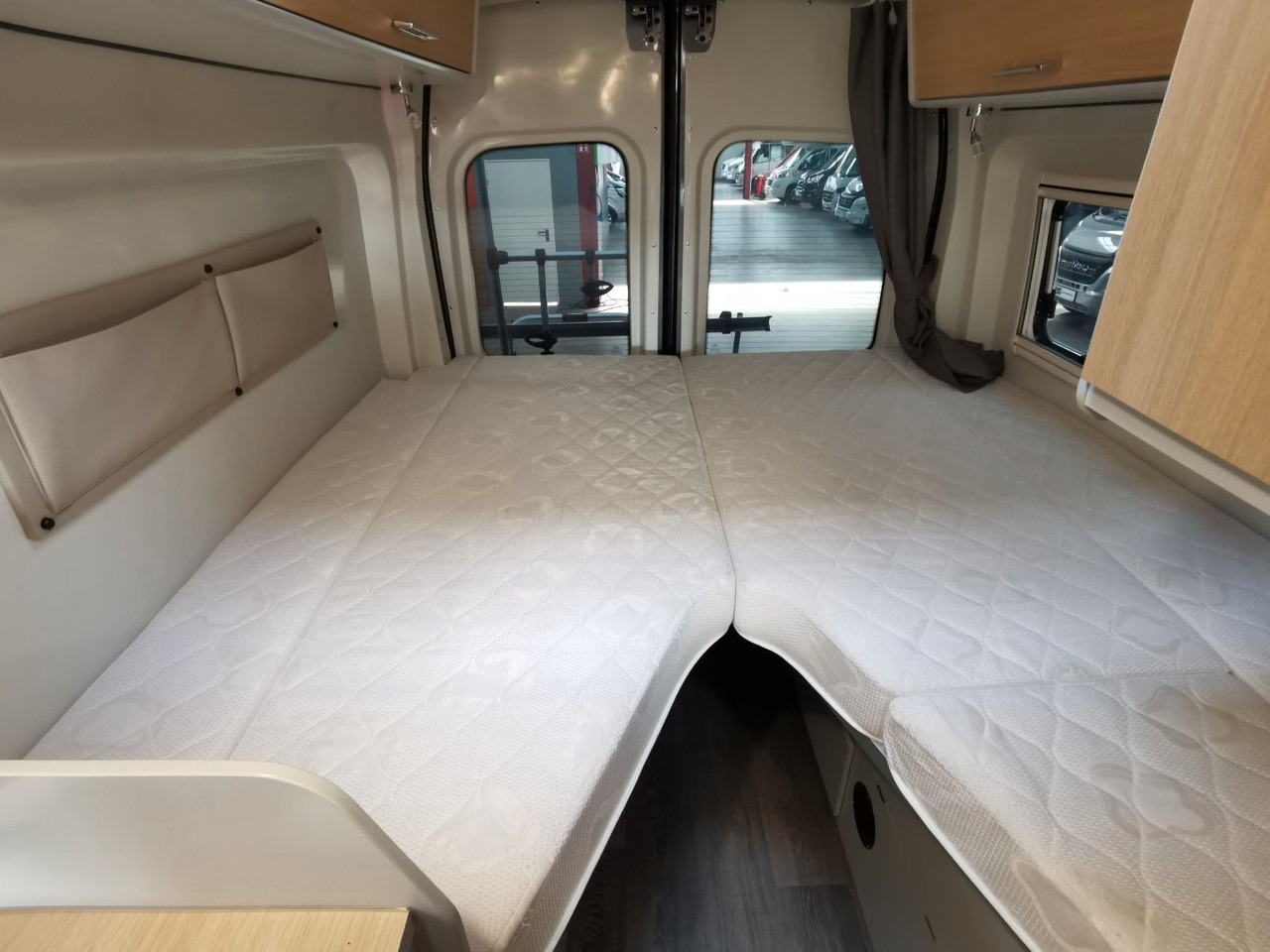 Лизинг на  Karmann DEXTER 570 / 170 PS / 4x4/ ALU / SOLAR / MARKISE Karmann DEXTER 570 / 170 PS / 4x4/ ALU / SOLAR / MARKISE: снимка 18