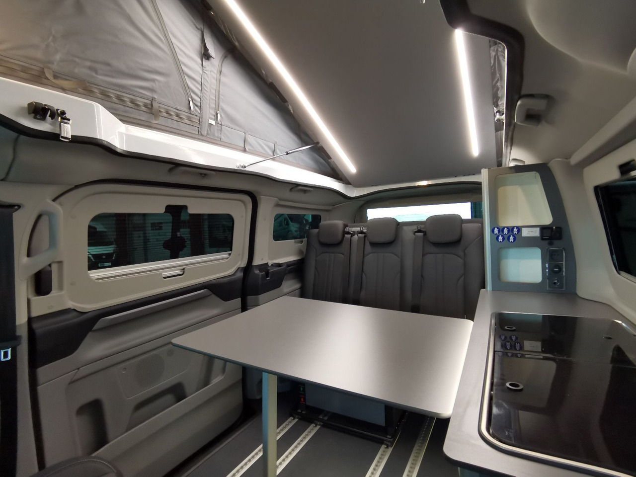 Кемпер ван Karmann DUNCAN 505 -500 / 170PS - DSG / 7xSITZPLÄTZE: снимка 21 Кемпер ван Karmann DUNCAN 505 -500 / 170PS - DSG / 7xSITZPLÄTZE: снимка 21