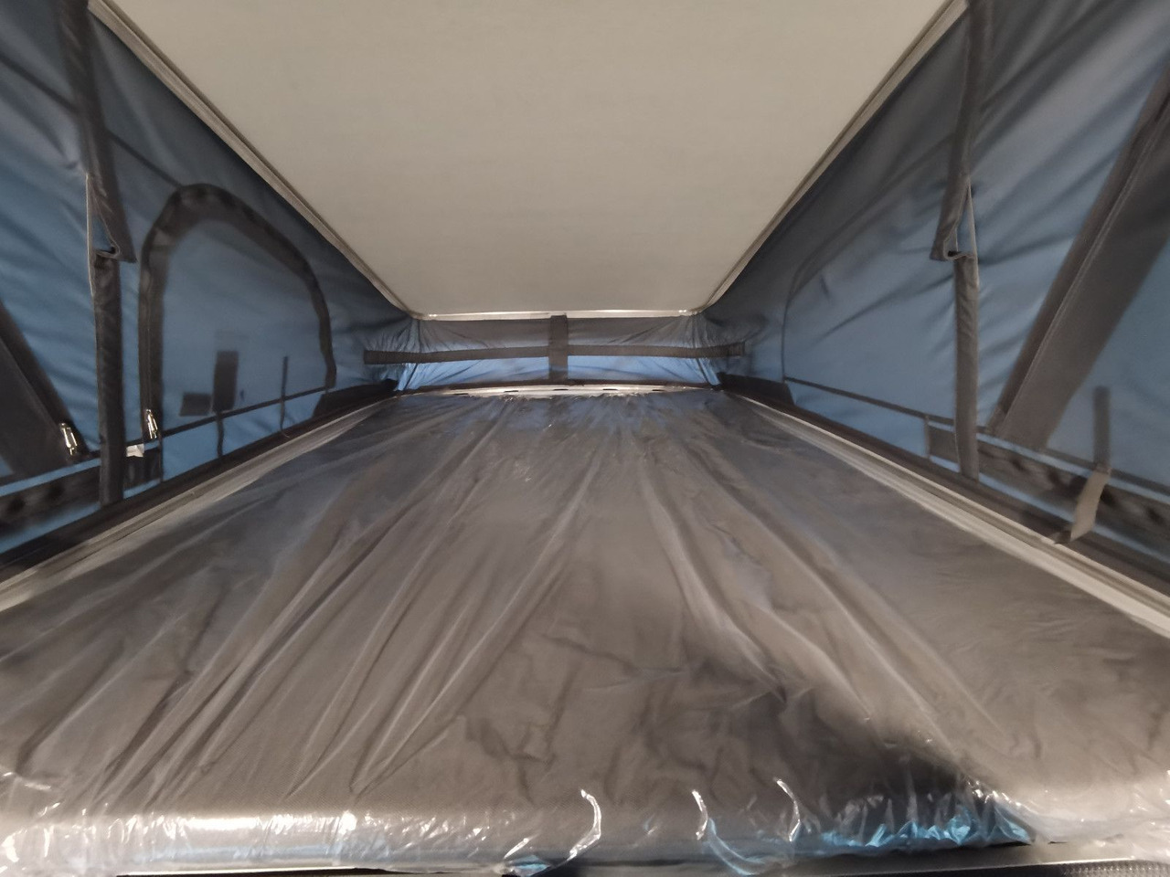 Кемпер ван Karmann DUNCAN 505 -500 / 170PS - DSG / 7xSITZPLÄTZE: снимка 24 Кемпер ван Karmann DUNCAN 505 -500 / 170PS - DSG / 7xSITZPLÄTZE: снимка 24