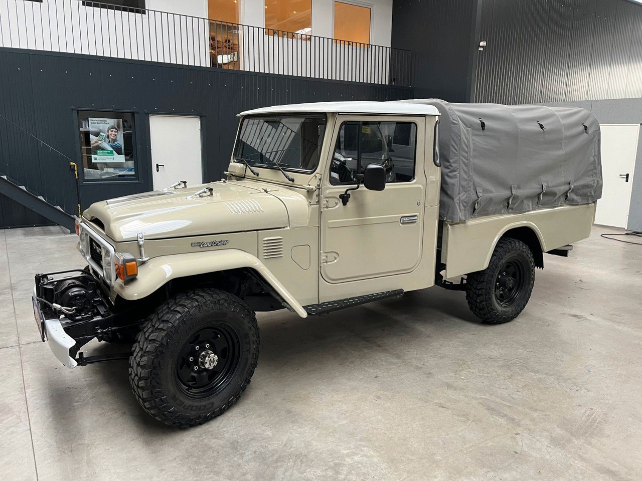Toyota LAND CRUISER HJ 45 - 3.6l DIESEL / PICK UP - Джип: снимка 3 Toyota LAND CRUISER HJ 45 - 3.6l DIESEL / PICK UP - Джип: снимка 3