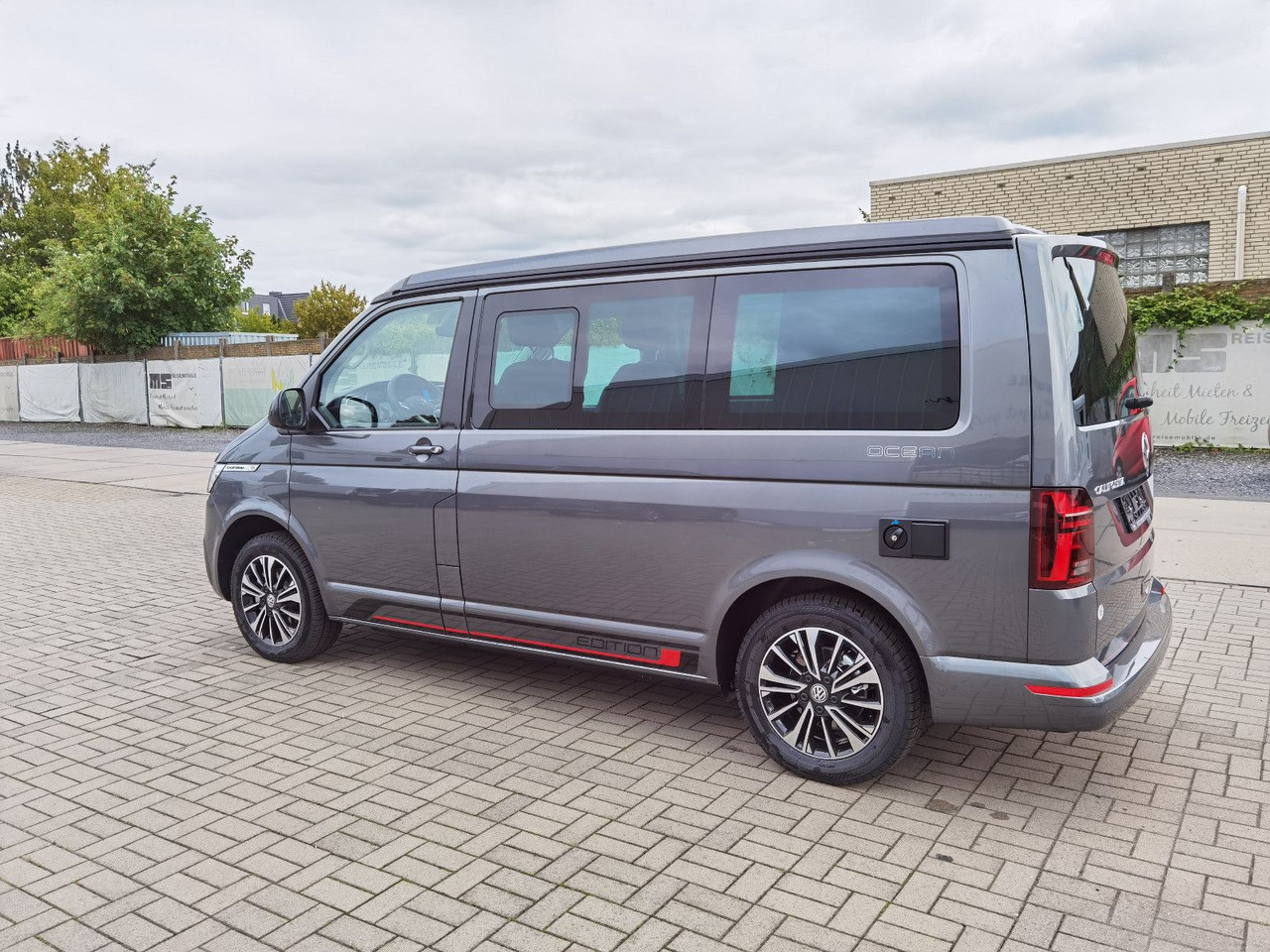 Volkswagen T6.1 CALIFORNIA OCEAN EDITION / DSG / NAVI / ACC - Кемпер ван: снимка 5 Volkswagen T6.1 CALIFORNIA OCEAN EDITION / DSG / NAVI / ACC - Кемпер ван: снимка 5