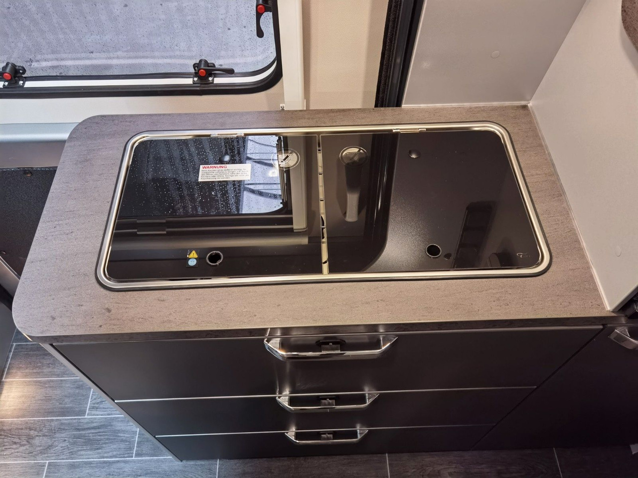 Лизинг на  Weinsberg CARABUS GREY 630 ME-EDITION FIRE / MODELL 2026 Weinsberg CARABUS GREY 630 ME-EDITION FIRE / MODELL 2026: снимка 18