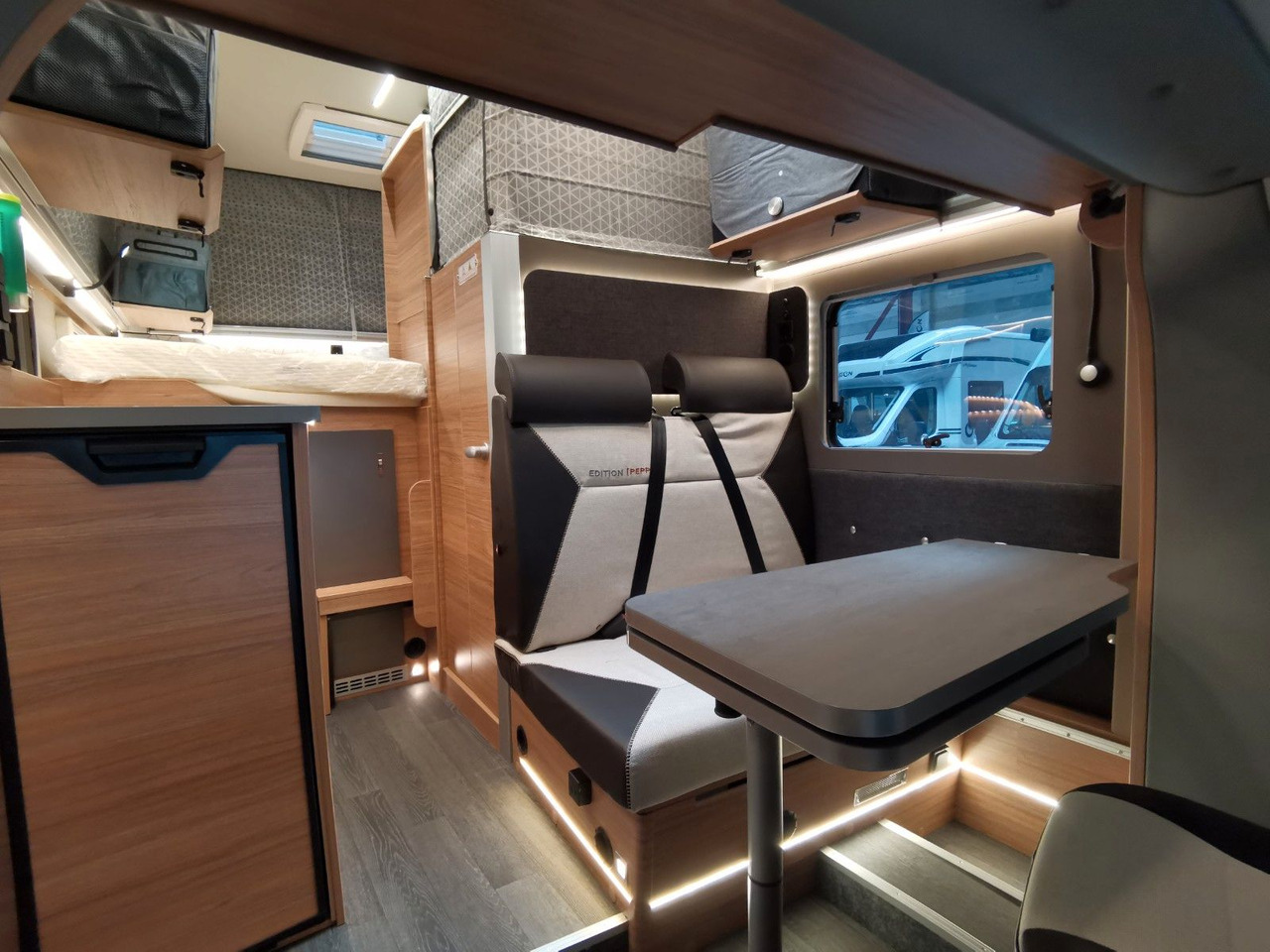 Полуинтегриран кемпер Weinsberg X-CURSION CUV 500 MQ PEPPER ED./-2024-/150PS-DSG: снимка 15