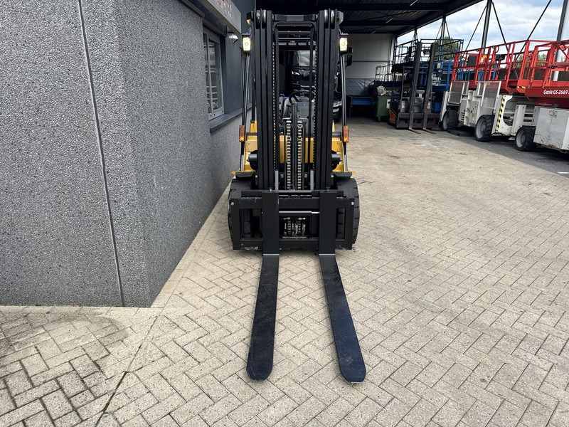 Caterpillar GP35 Triplo 430 Freelift / Sideshift / 4e Functie LPG 2008 - Газокар: снимка 5 Caterpillar GP35 Triplo 430 Freelift / Sideshift / 4e Functie LPG 2008 - Газокар: снимка 5