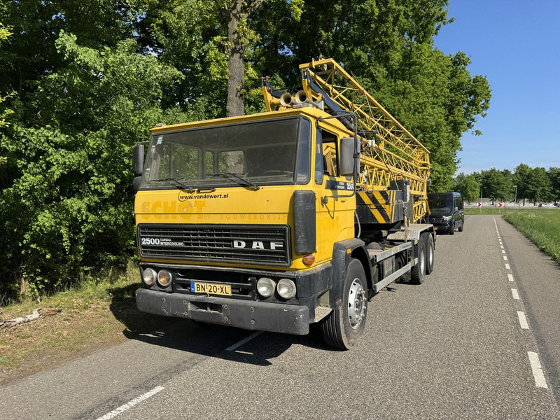 DAF 2500 - Автокран: снимка 2 DAF 2500 - Автокран: снимка 2
