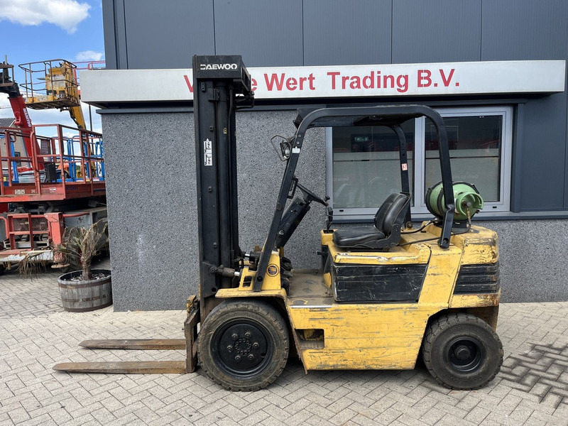 Daewoo G25S-2 triplo550 freelift 3e functie LPG - Газокар: снимка 1 Daewoo G25S-2 triplo550 freelift 3e functie LPG - Газокар: снимка 1