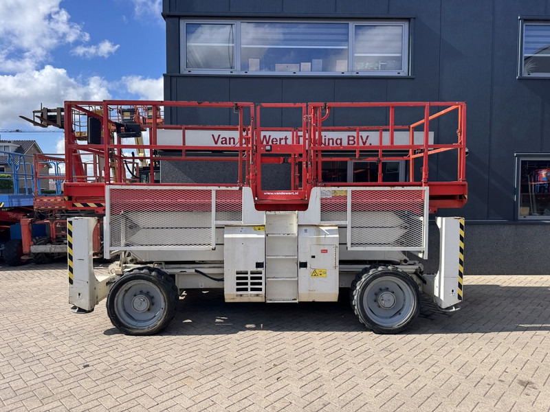 Genie GS 3390 RT Schaarhoogwerker / Scissor Lift / Arbeitsbuhne 12mtr werkhoogte 4x4 Deutz DIESEL 2013 - Ножична работна платформа: снимка 1 Genie GS 3390 RT Schaarhoogwerker / Scissor Lift / Arbeitsbuhne 12mtr werkhoogte 4x4 Deutz DIESEL 2013 - Ножична работна платформа: снимка 1