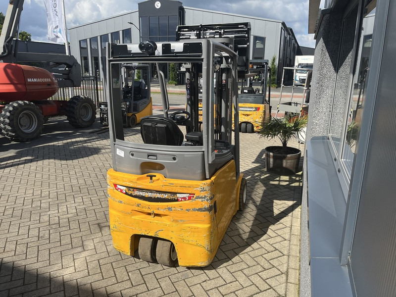 Jungheinrich EFG 218 K - Електрокар: снимка 4 Jungheinrich EFG 218 K - Електрокар: снимка 4