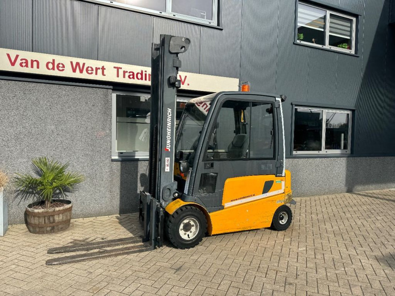 Jungheinrich EFG 430 K - Електрокар: снимка 2 Jungheinrich EFG 430 K - Електрокар: снимка 2