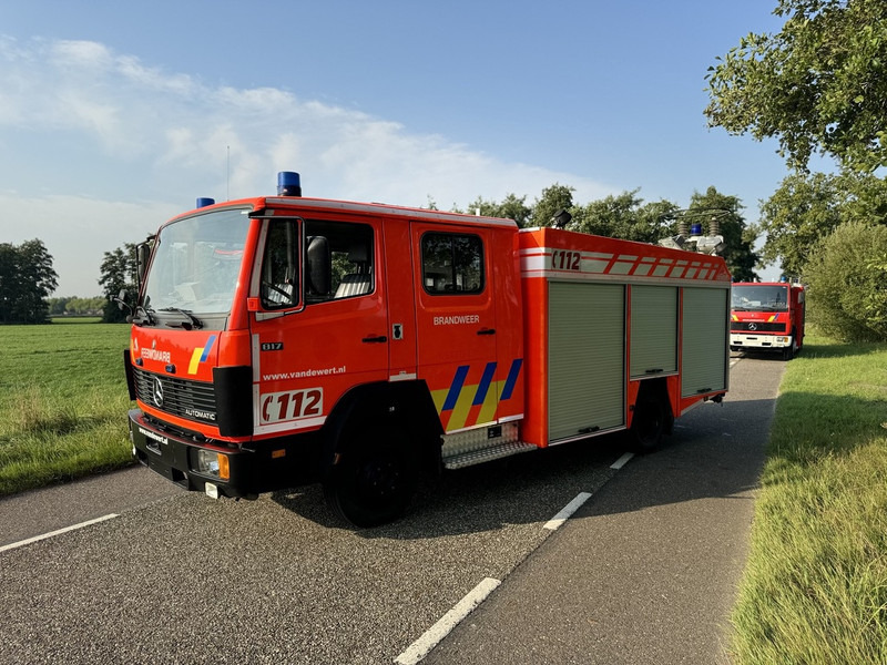 Mercedes-Benz 817 - Пожарна кола: снимка 4 Mercedes-Benz 817 - Пожарна кола: снимка 4