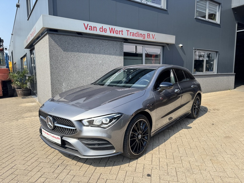 Mercedes-Benz CLA-Klasse 250e Shooting Brake Hybride Amg Pakket Night Pakket Burmester Audio Automaat 2021 APK 8-2027 - Лек автомобил: снимка 1 Mercedes-Benz CLA-Klasse 250e Shooting Brake Hybride Amg Pakket Night Pakket Burmester Audio Automaat 2021 APK 8-2027 - Лек автомобил: снимка 1