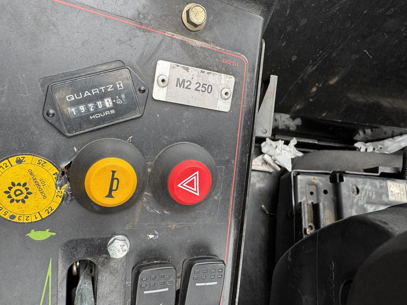 Косачка за трева Toro Groundmaster 7210 Cirkelmaaier / Parkmaaier / Grasmaaier 183CM Breedte Kubota Diesel 2019: снимка 8 Косачка за трева Toro Groundmaster 7210 Cirkelmaaier / Parkmaaier / Grasmaaier 183CM Breedte Kubota Diesel 2019: снимка 8